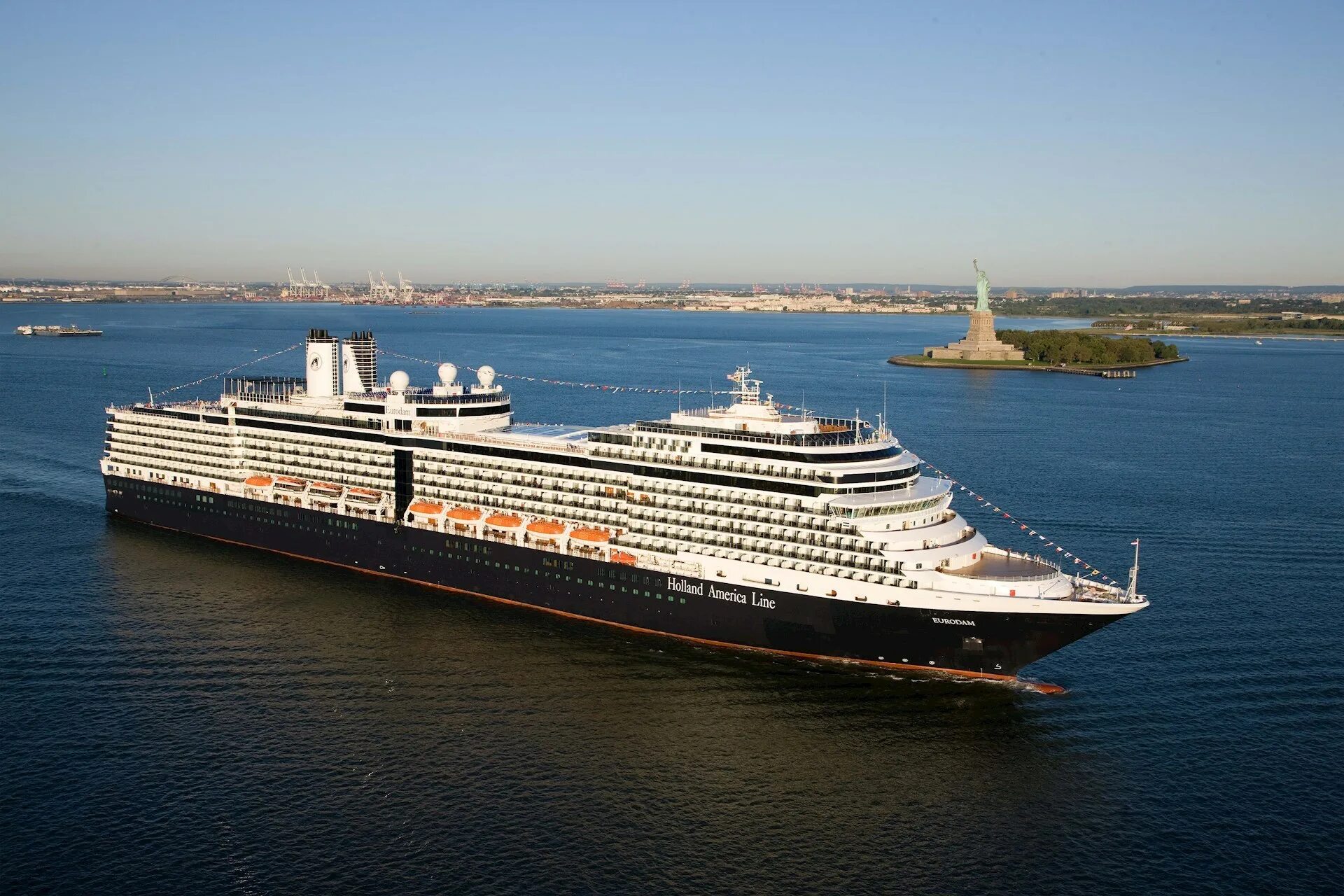 Круизный лайнер Посейдон. Круизный лайнер Holland. Holland America line ships. Holland America line Cruises. Посейдон судно