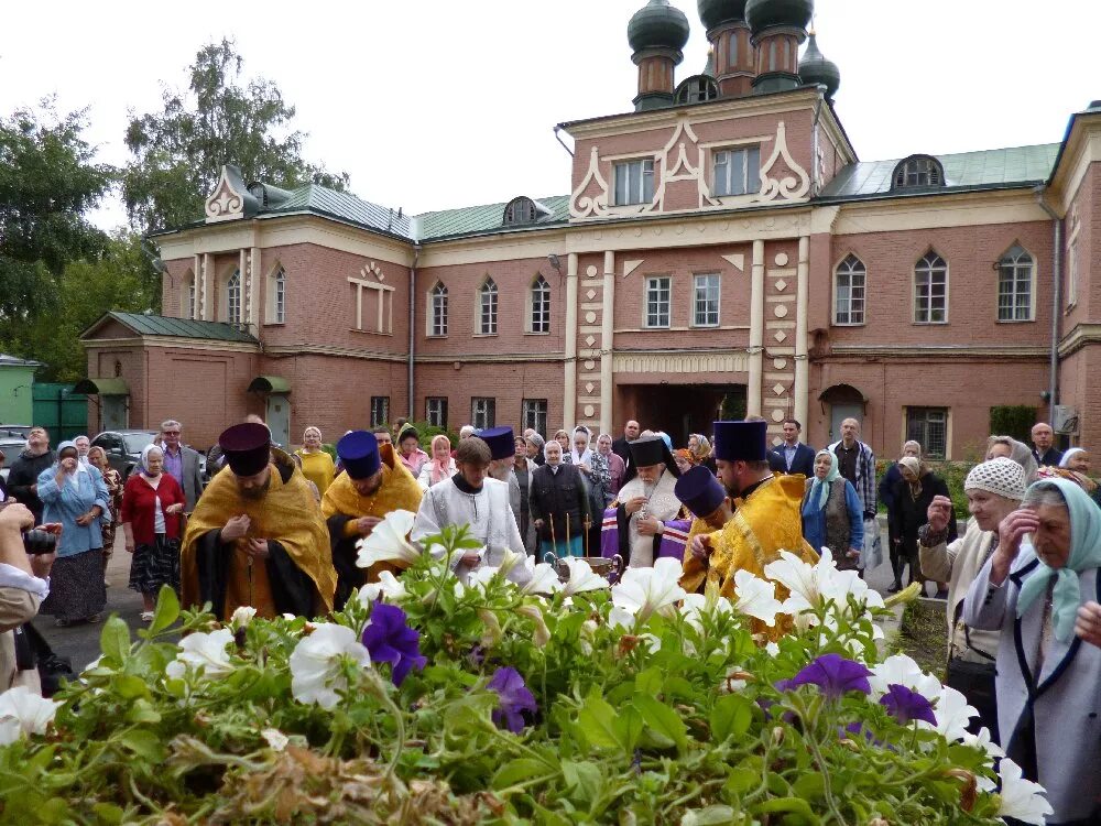 храм николая чудотворца на преображенском кладбище. храм свт. храм свт. храм святителя николая на преображенском кладбище. никольский единоверческий храм преображенское кладбище.