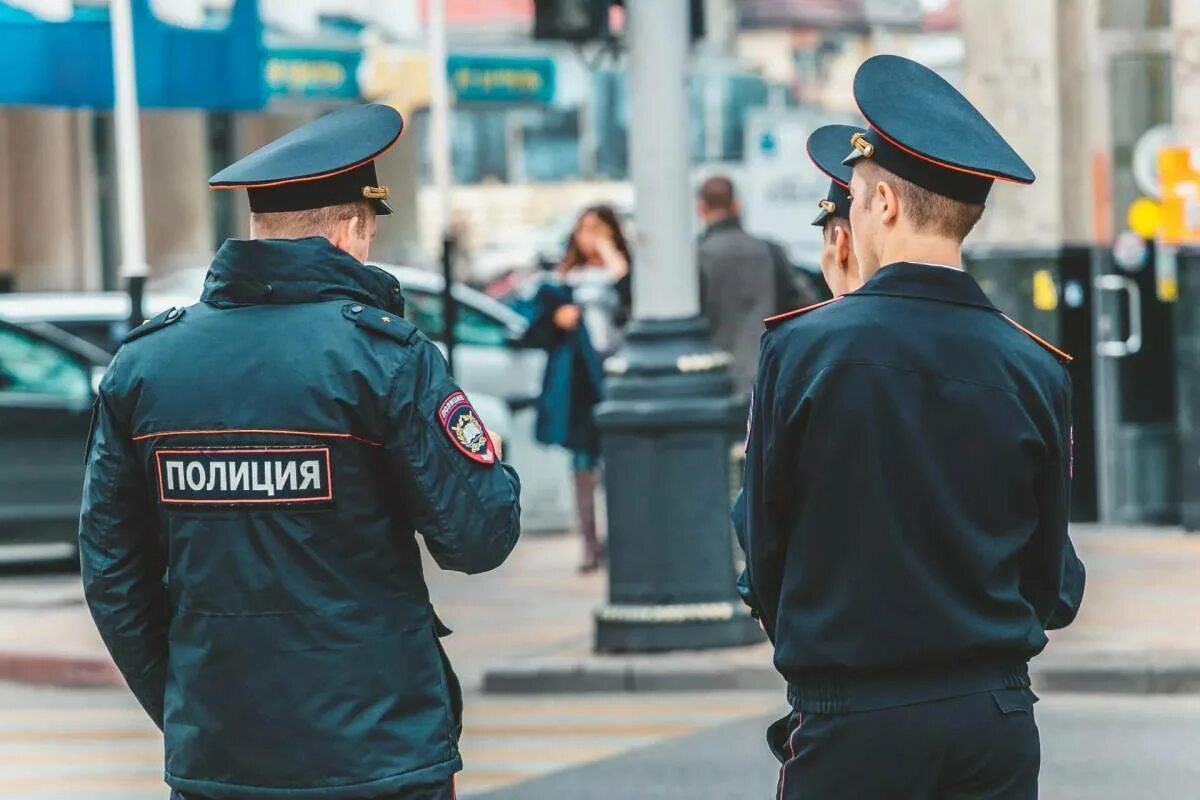 Полиция картинки. Полиция музыка. Песня про полицию. Полиция музыкального района. Песни про полицейских.