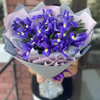 Букет из 9 ирисов