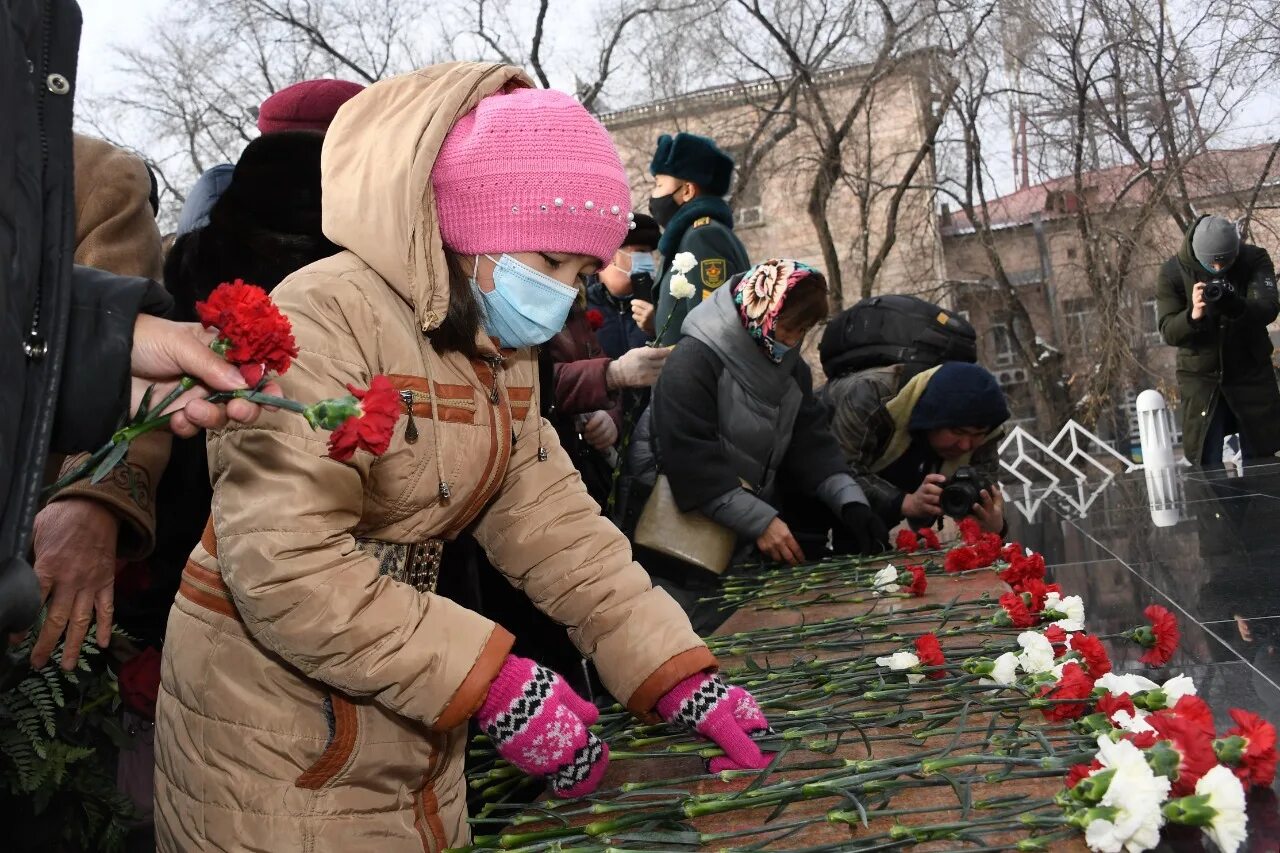 29 декабря 1986 бал. Желтоксан 1986 года в Алма Ате. Декабрьские события в Алма-Ате 1986. Декабрьские события 1986 года в Алматы. 1986 Год события.