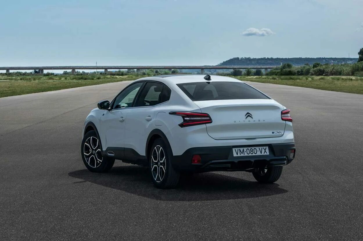 Ситроен с5 x7. Ситроен 2023 года. Электрический ситроен. Citroen x. Citroen x.