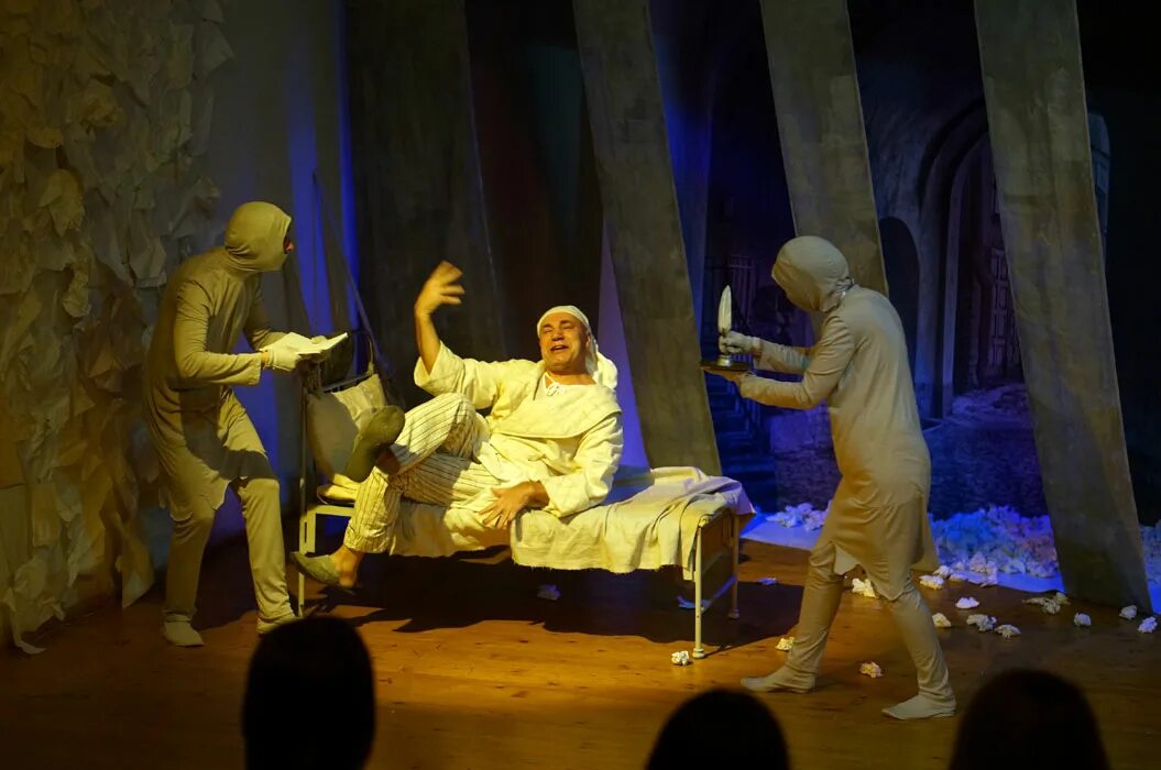 Белый театр хабаровск. Белый театр. Белый театр хабаровск. Театр белый воробей. Белый театр москва.