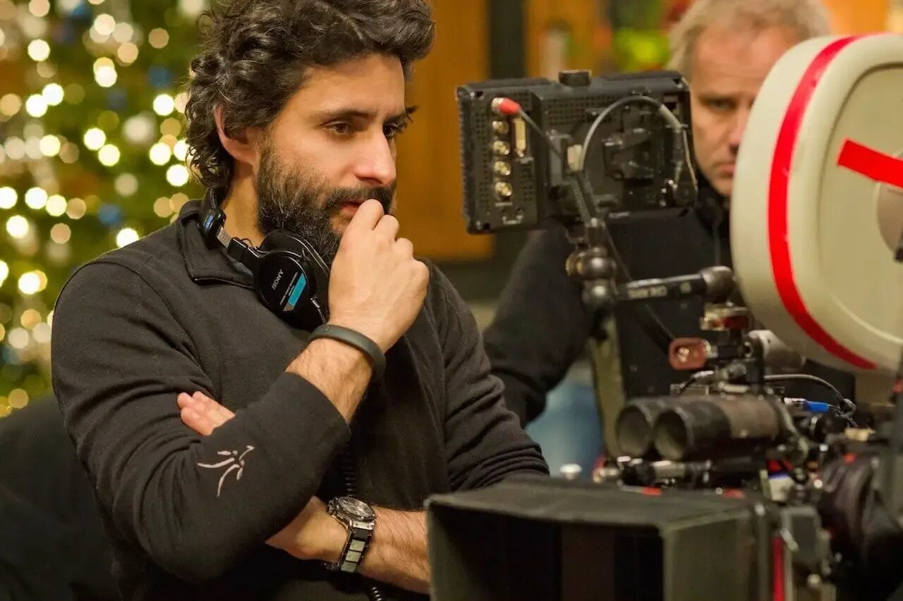 Режиссеры и их фильмы. Кинорежиссер во сне. Джон гиллермин режиссер. Луис бунюэль (1900–1983). Режиссер.