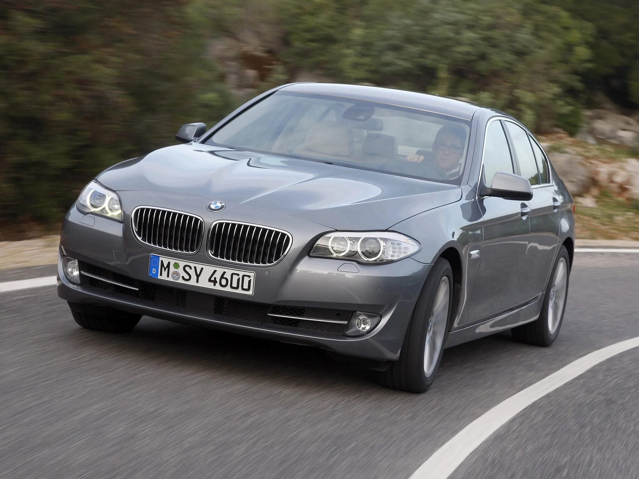 Бмв 5 седан 2010. Bmw 530d 2010. Бмв 5 2010 год. Бмв 5 2010 год. Бмв 5 2010 год.