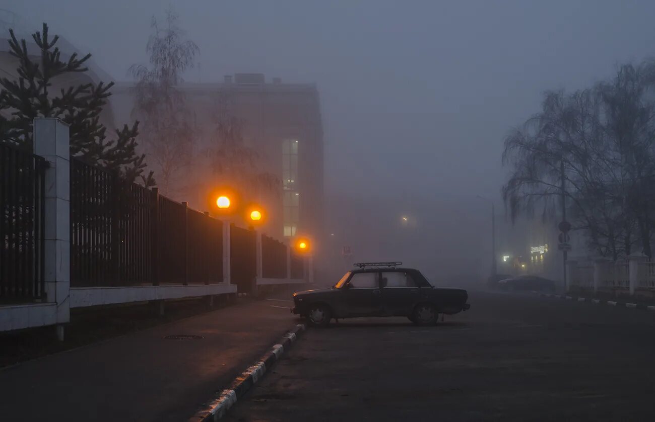 Темные улицы России. Темные улицы России фото. Мокрые улицы сонные машины. Белгород темные улицы. Темная улица россии