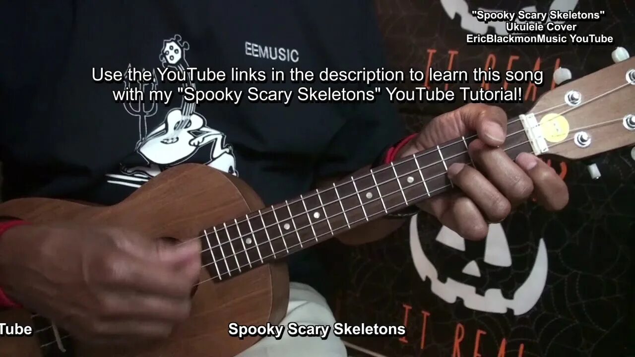 Spooky scary текст. СПУКИ скэри скелетон аккорды. Spooky Scary Skeletons на укулеле. Скари скелетон укулеле табы. Spooky Scary Skeletons на укулеле табы.