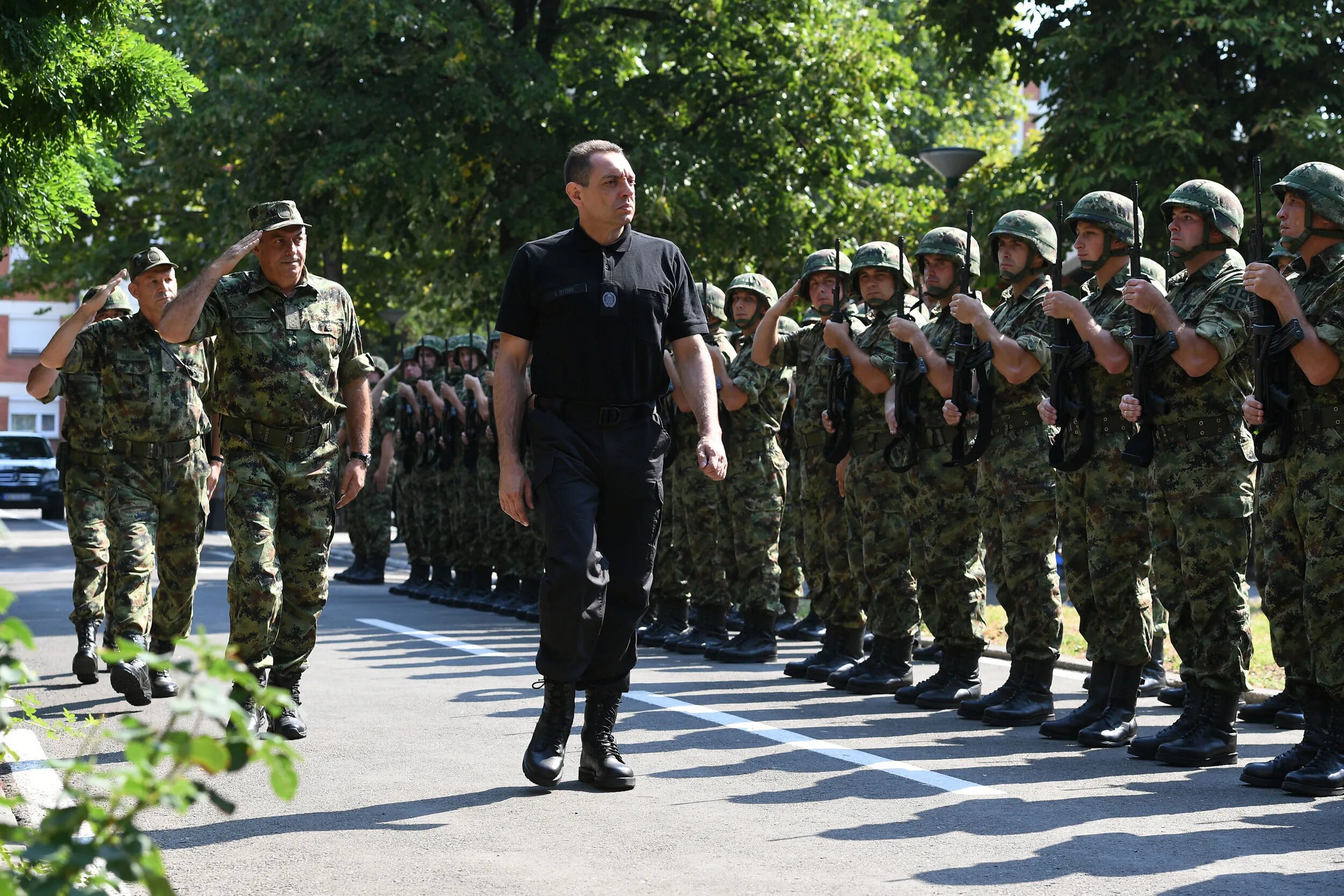 Форма сербии. Сербская военная полиция. военная полиция сербии. форма армии сербии. военная форма сербии.