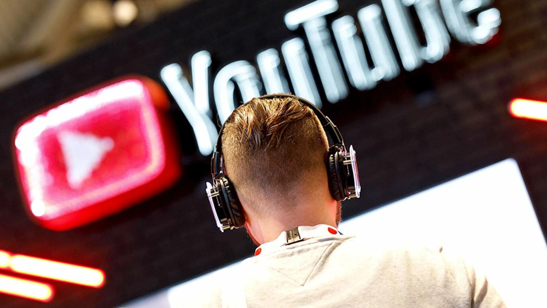 Народное сми ютуб. Фото для ютуба. youtube поддержка. руся ютуб. русский ютуб.