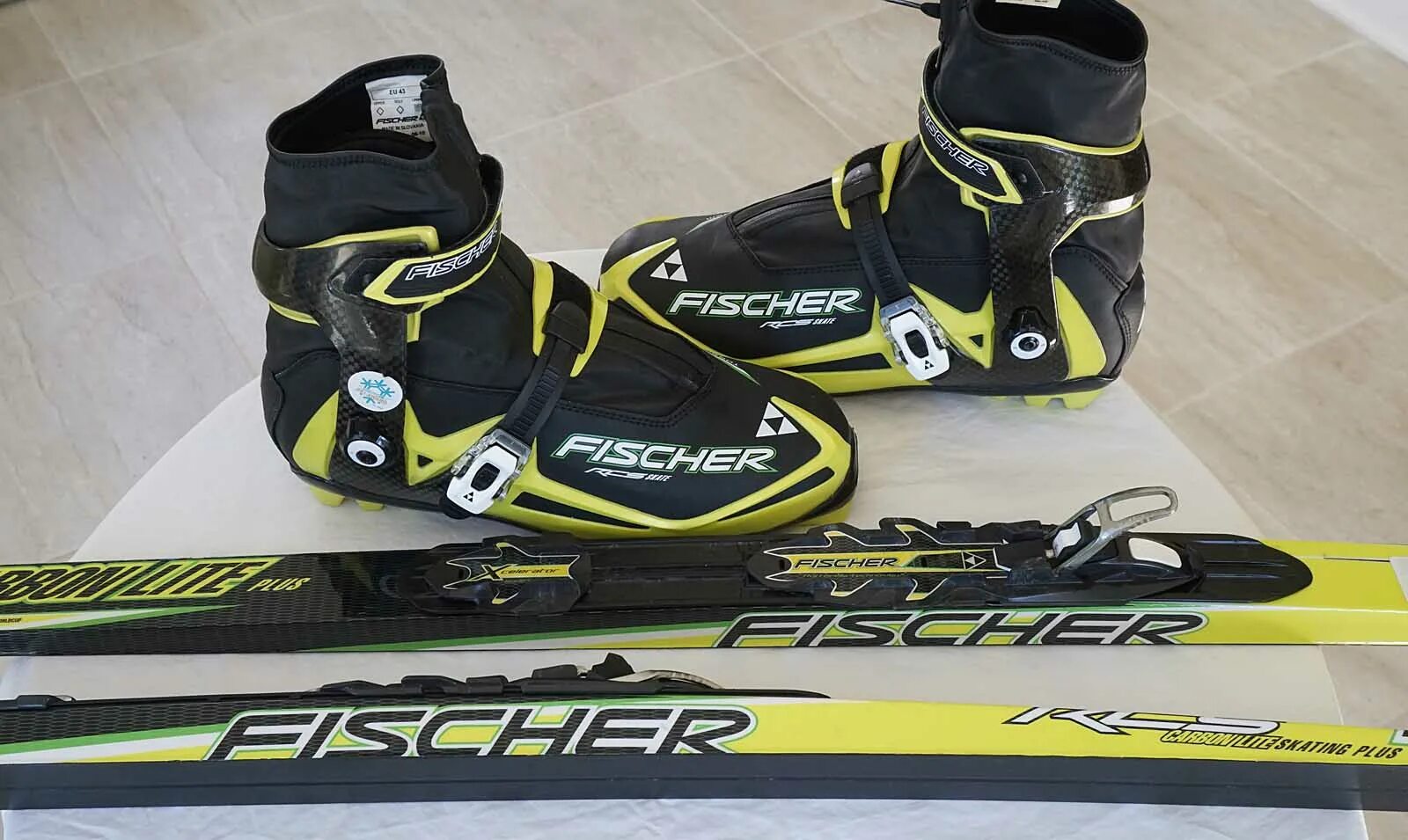 Лыжи Fischer RCS Skate 2000. Фишер RCS Skate. Лыжи Fischer RCS SKATECUT Plus 2004. Ботинки Fischer Carbonlite Skate 2021-22.