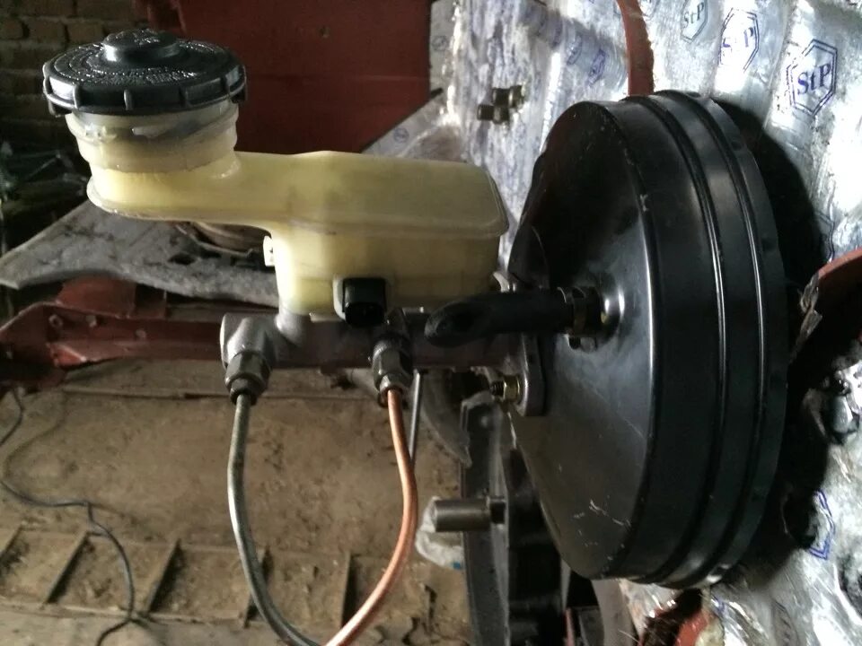 Установка гтц. Главный тормозной цилиндр hd78. главный тормозной цилиндр хундай hd78. главный тормозной цилиндр луаз 969. цилиндр гтц тормозной hd78.