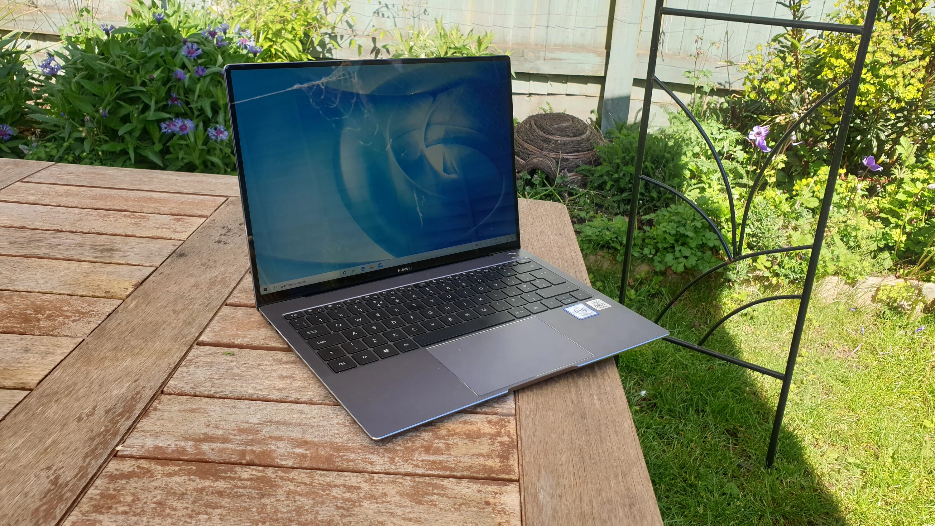 Сравнение huawei matebook. Ноутбук Huawei MATEBOOK X Pro. Huawei MATEBOOK X Pro 2020. Huawei MATEBOOK 13 Pro. Ноутбук Huawei MATEBOOK 13 2020.