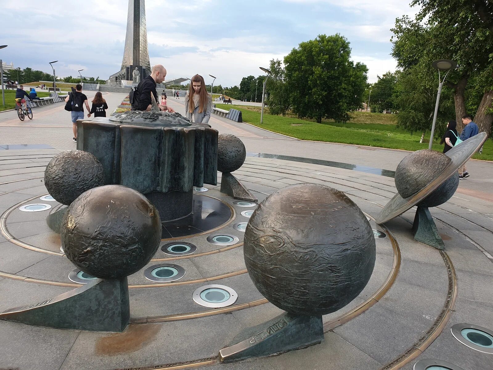 Обелиск солнца