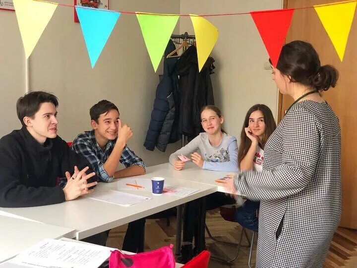 языковая академия. академия языковые школы. курсы для детей. академия иностранных языков москва. языковая академия.