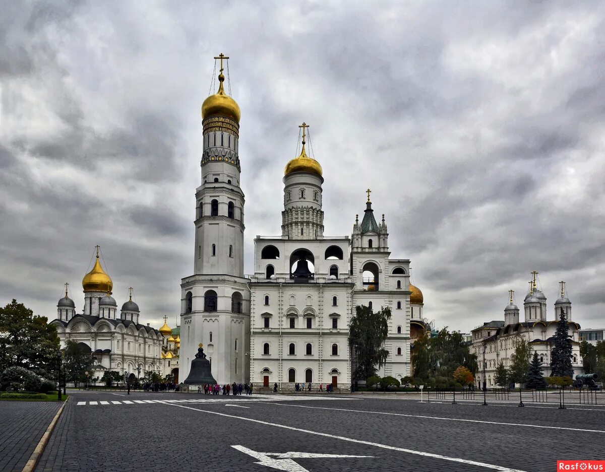 Колокольня ивана. Колокольня Ивана Великого. Колокольня Ивана Великого в Москве. Ивановская площадь колокольня Иван Великий Московского Кремля. Храм Ивана Великого в Москве.