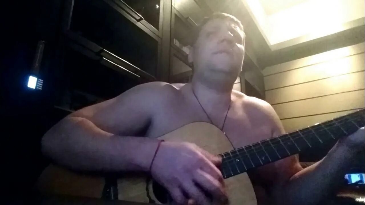 Этапы круги. Круг этап клип. Гитара м. Михаил круг идет этап. Идёт этап круг.