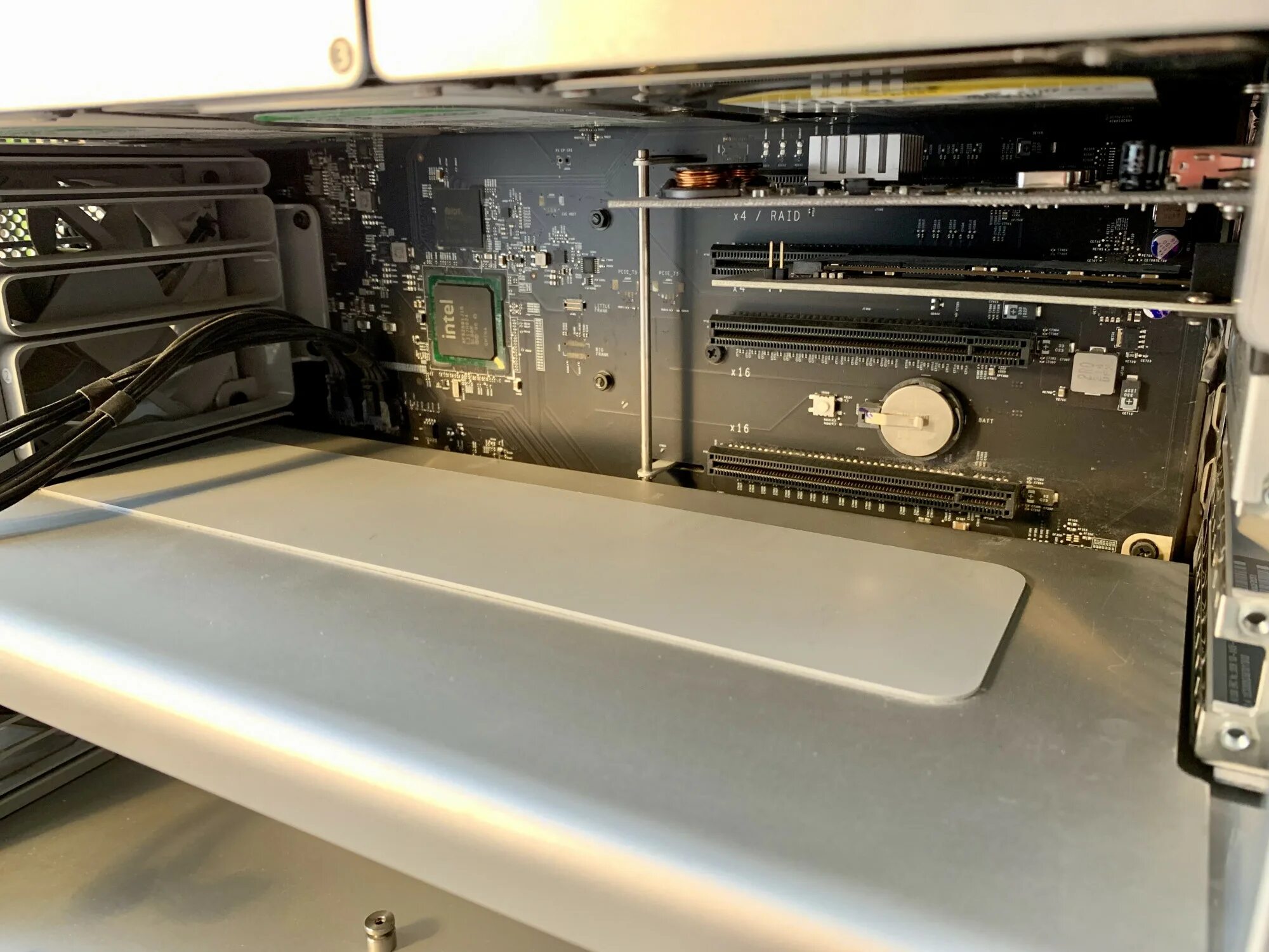 Mac pro 5. 1. Mac pro 5. 1. 1 2010.