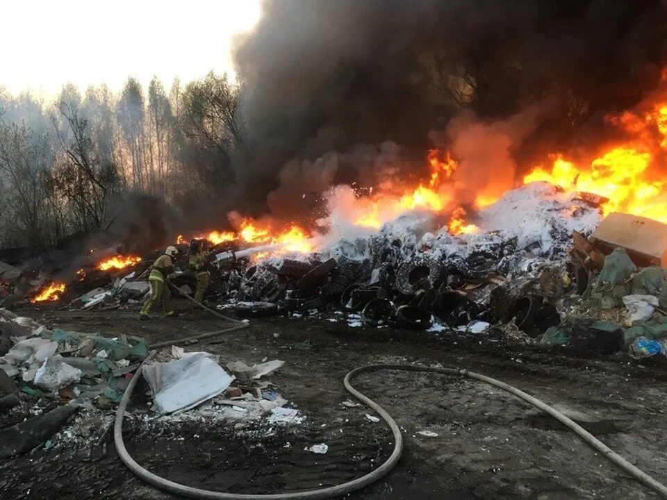 Техногенные пожары. Омск горит полигон. Пожар Омск 05.06.2022. Пожары на полигонах картинки. Где сгорел город