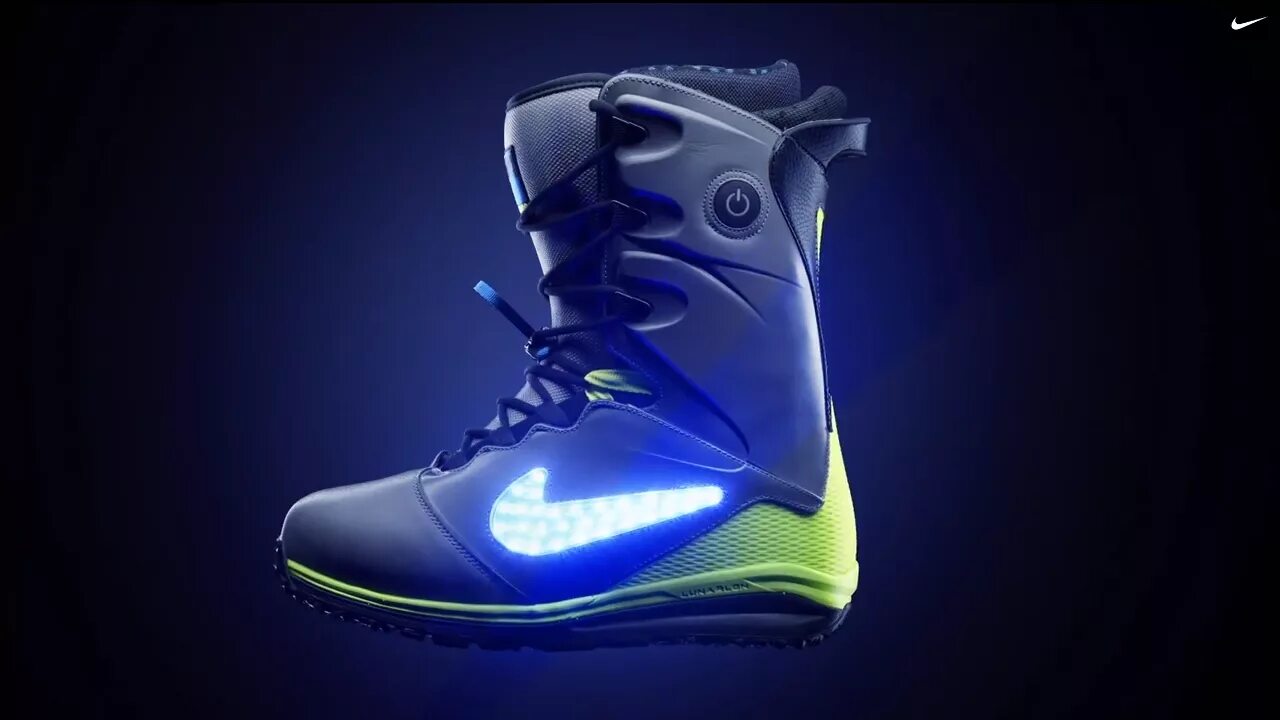 Крутые кроссовки 2024. Nike LUNARENDOR. Nike LUNARENDOR QS Snowboard Boots 2014. Самые дорогие кроссовки найк 2023. Nike Boots Luminious.