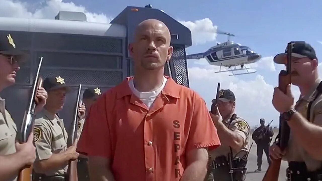 Воздушная тюрьма 1997. Николас Кейдж воздушная тюрьма. Сайрус Гриссом воздушная тюрьма. He can also