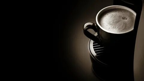 Кофе на темном фоне (71 фото) .