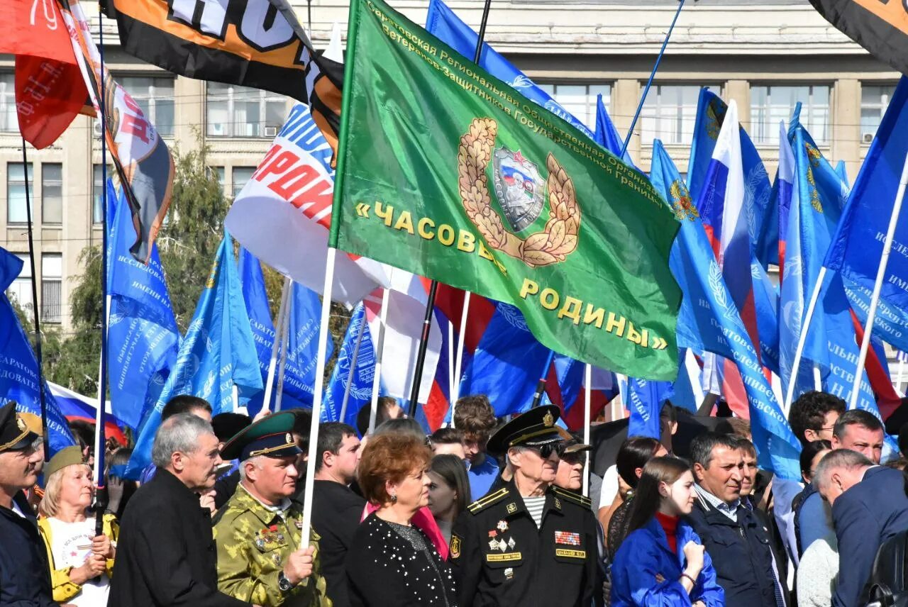 Присоединение запорожья. Присоединение Херсона и Запорожья к России 2022. Присоединение ДНР И ЛНР Херсон и Запорожье к России. Запорожье Россия. ДНР Россия.