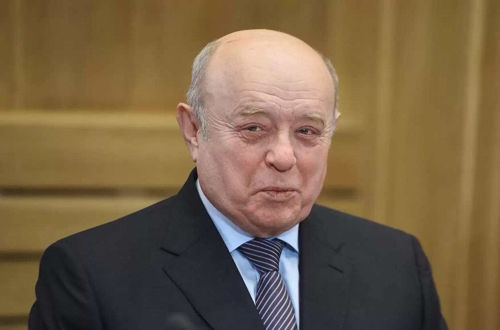 Фрадков премьер министр. М е фрадков председатель правительства. Фрадков свр. Фрадков министр. Фрадков свр.