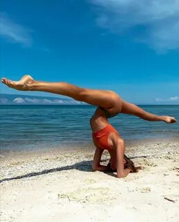 Идеи на тему "Растяжечка" (8) позы йоги, фотографии йоги, фотографии тренировок