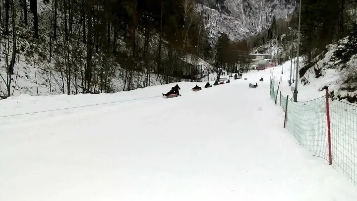 Черемуховый лог хакасия горнолыжный. Черемуховый лог хакасия горнолыжный. Черёмуховый лог горнолыжный комплекс фото. Черёмуховый лог горнолыжный. Черемуховый лог в поселке черёмушки.
