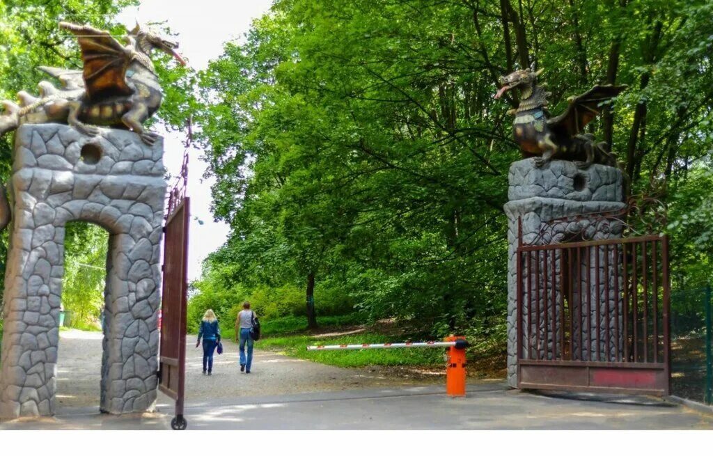 Парк Кузьмин Кузьминки. Парк Кузьминки Москва. Парк Кузьминки метро. Лесопарк Кузьминки. Парк кузьминки сайт