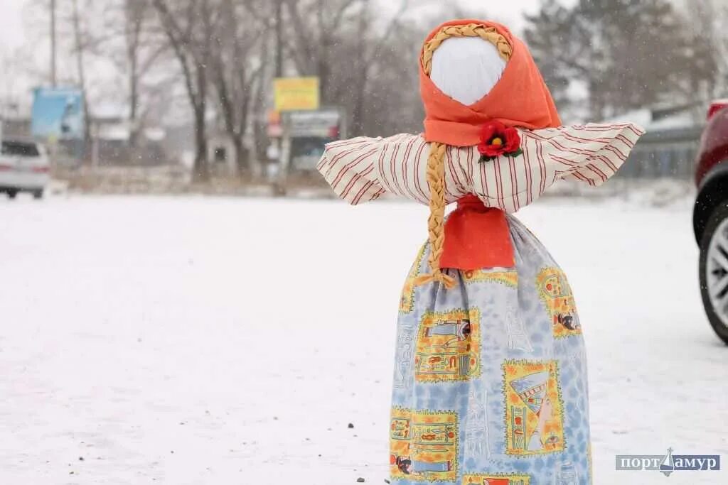 Из чего можно сделать чучело на масленицу