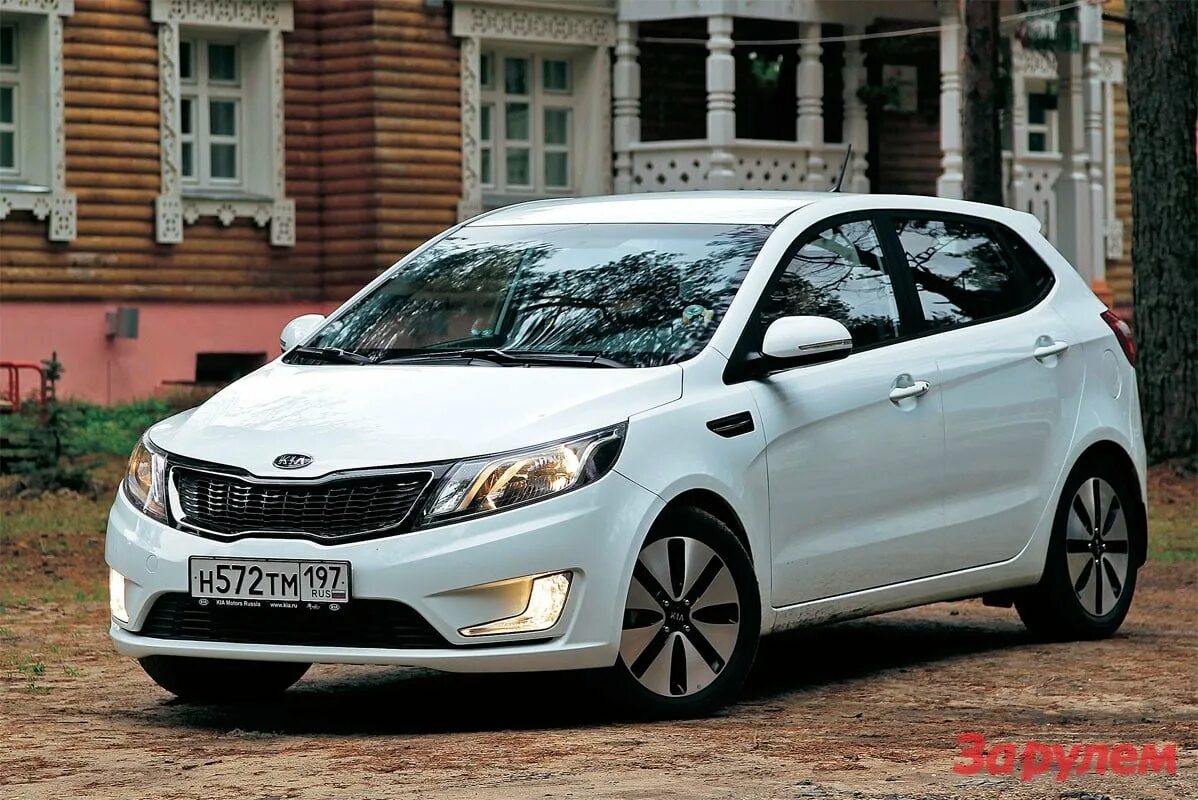 Форум киа рио 3. Kia Rio 2012. Киа Рио 2013. Киа Рио хэтчбек 2013. Киа Рио 3 хэтчбек 2012.