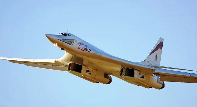 Сколько экипаж ту 160. Ту-160 белый лебедь. Белый лебедь самолет ту 160. Ту-160м кабина.