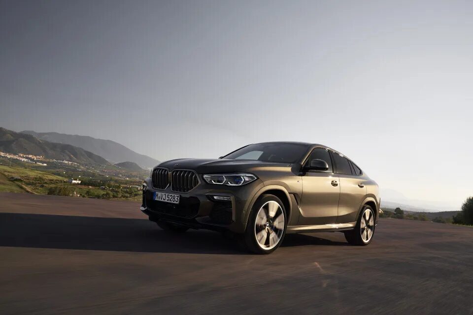 BMW X5 xDrive50i Review