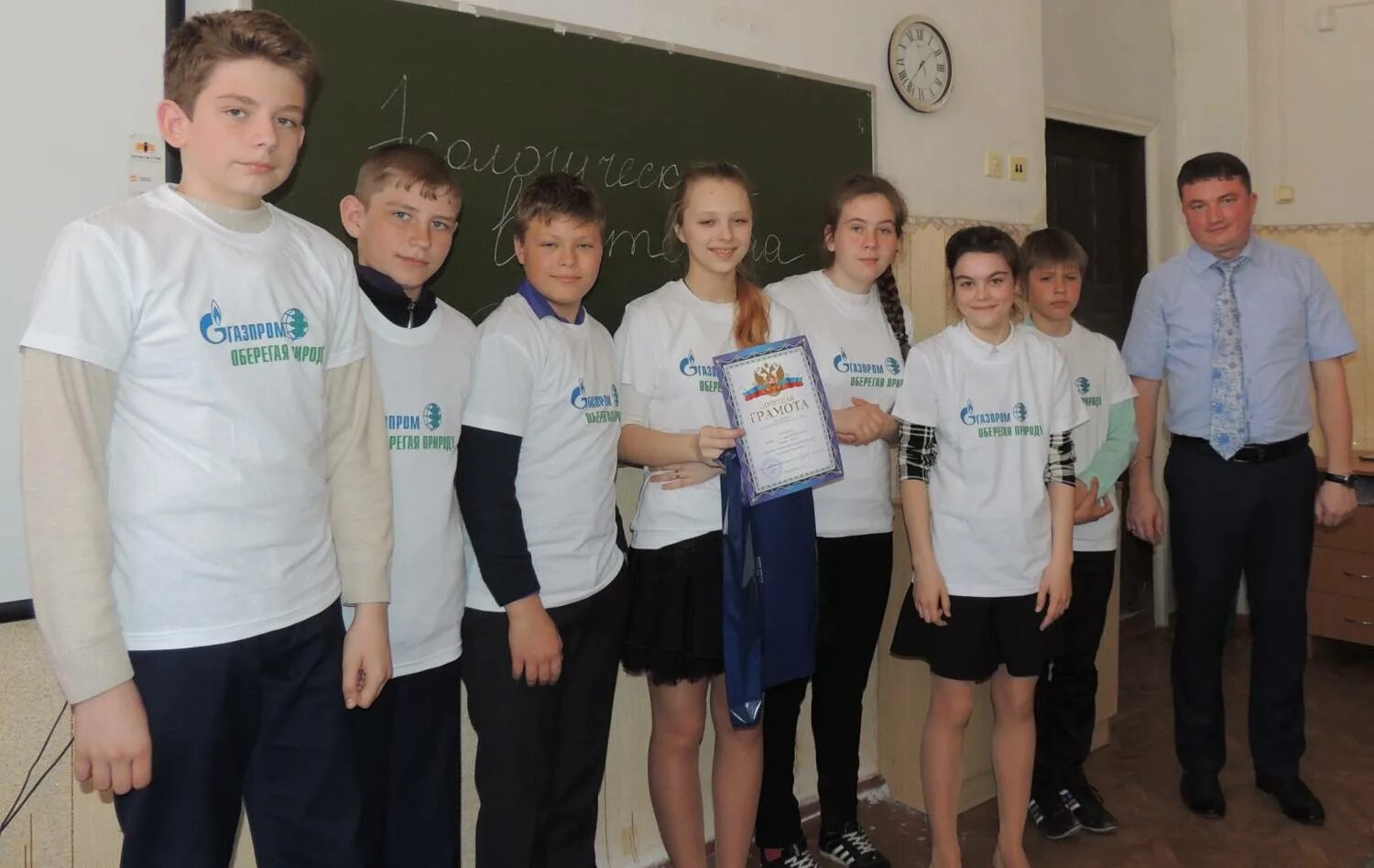 Школа котельниково волгоградской области. 4 школа город котельниково. Выпускной школы 2014. Котельниково. Нет школа котельниково.