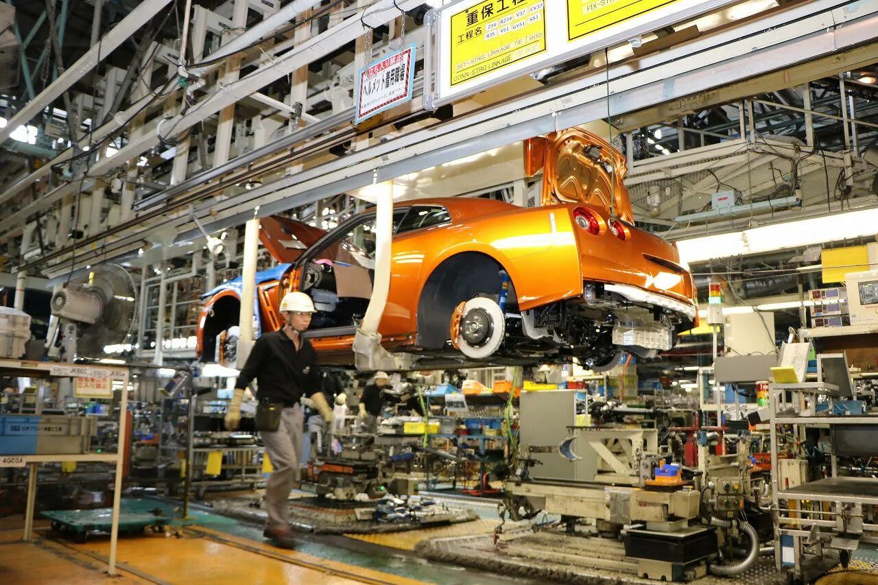 Завод ниссан в петербурге. Петербургский завод nissan. Завод ниссан в японии. Завод ниссан в спб. Конвейер ниссан.