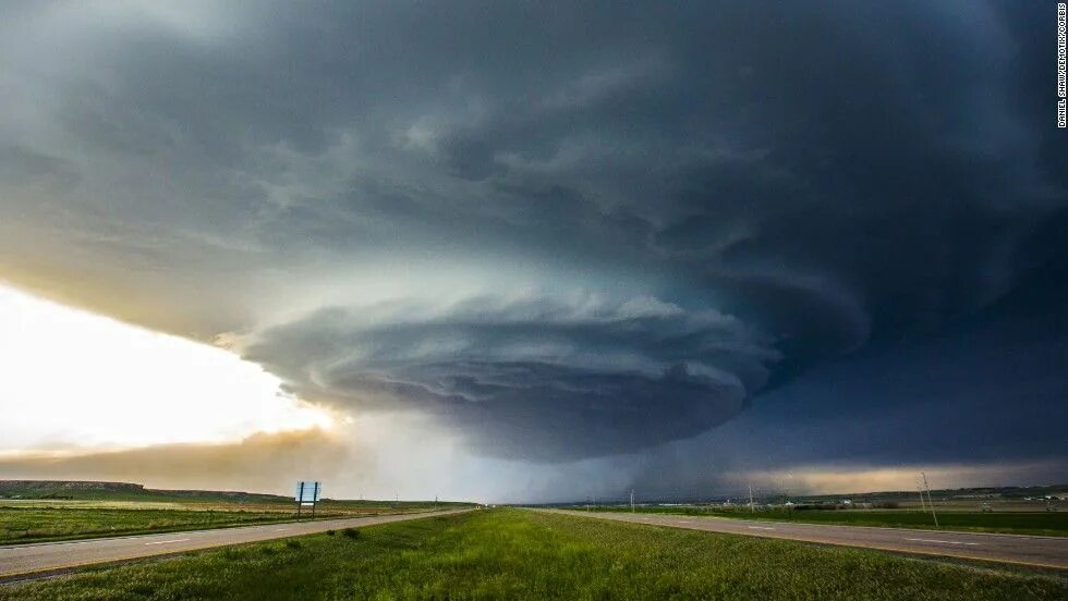 Ирландия дождь. Мощный торнадо. Торнадо. Supercell торнадо. Сильный мороз.