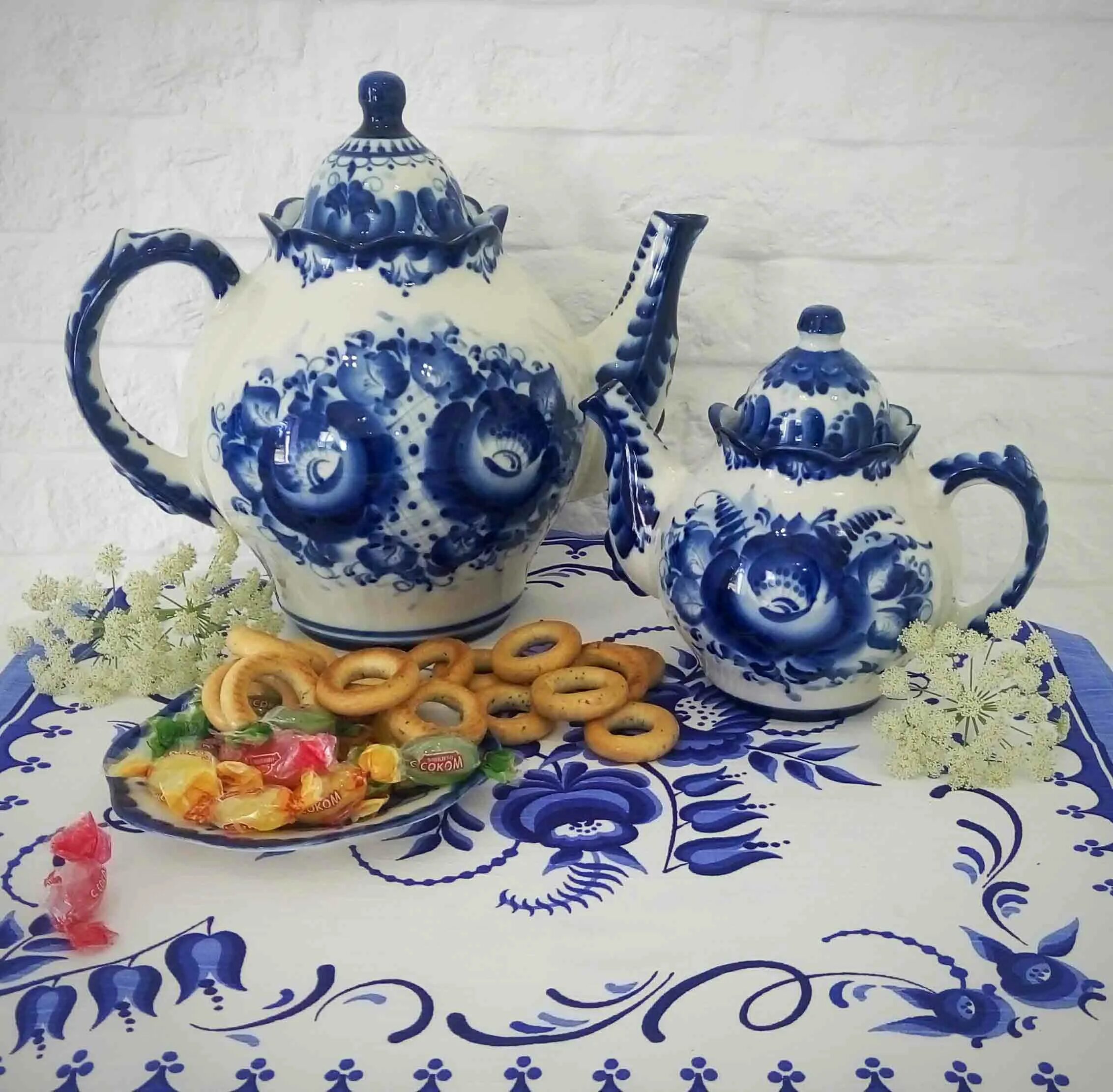 речицкий фарфоровый завод (гжель) клейма. декоративно прикладное искусство керамика. речицкий фарфоровый завод станция гжель. фарфоровая посуда речицкий фарфоровый завод. речицкий фарфоровый.