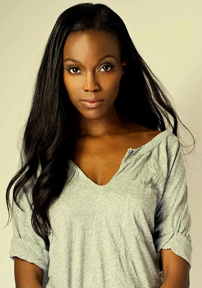 Ebony model. Shannone Holt. Цора Хольт. Shannone Holt ebony.