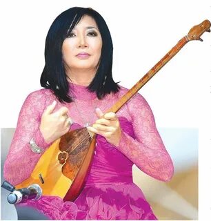 Әнші Шахзоданың эротикалық суреттері