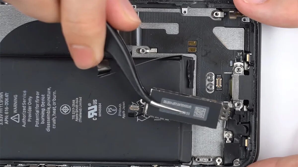 Замена полифонического динамика iphone 11. Динамик для iphone 11. Поменять динамик на айфон 11. Поменять динамик на айфон 11. Динамик полифонический айфон 11.