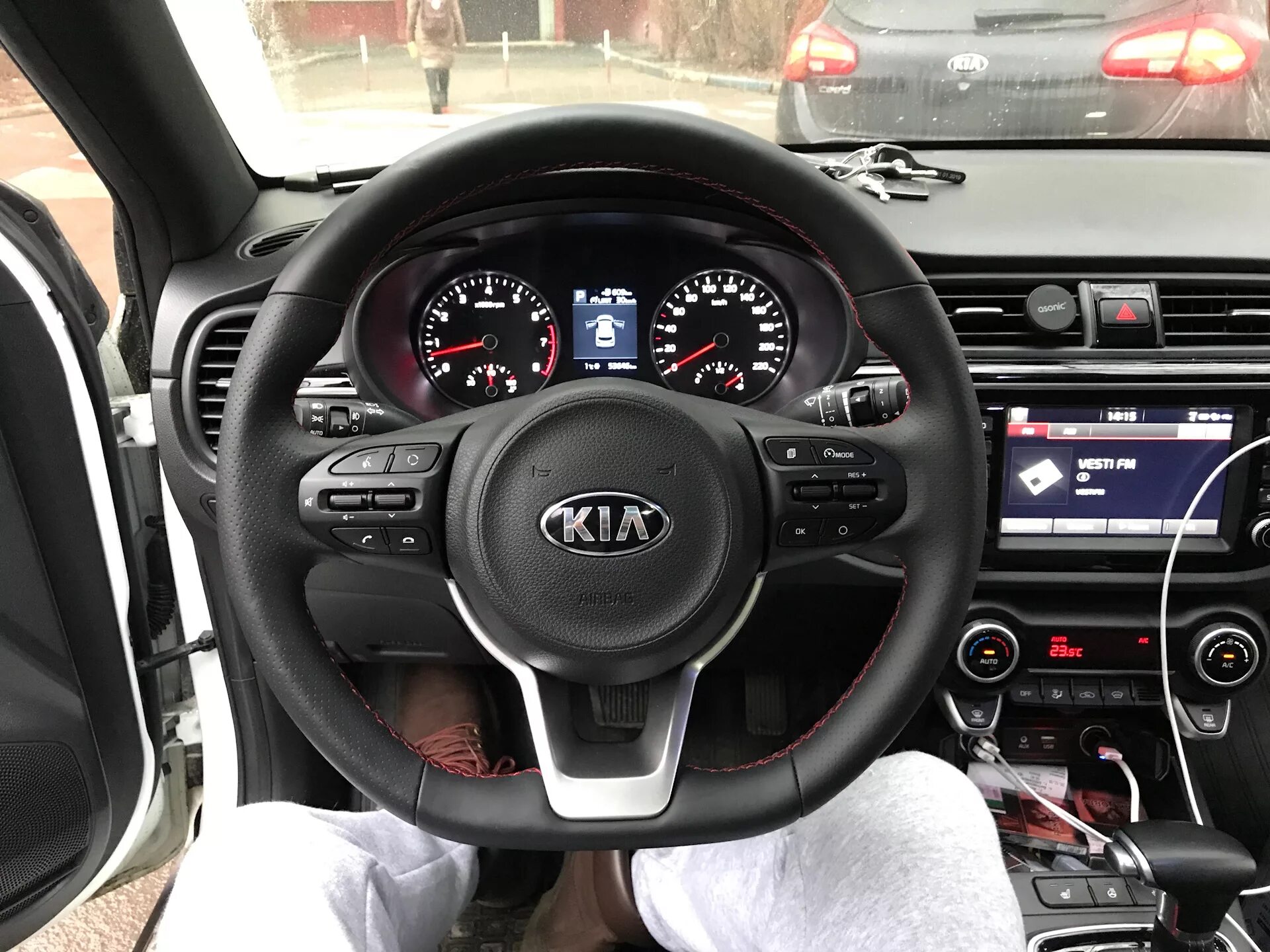 Руль рио х лайн. Руль Kia Rio 4. Руль от Киа Рио 4. Руль Киа Рио 4 на Рио 3. Kia Rio 2020 руль.