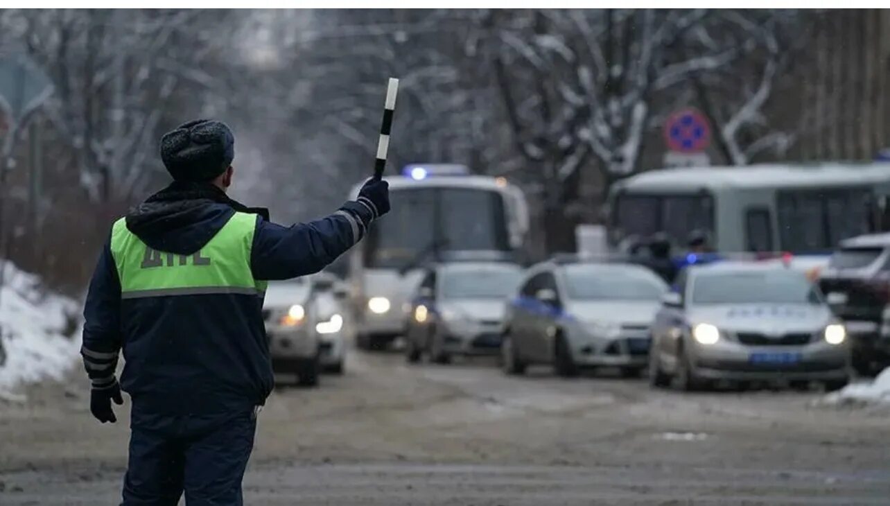 Лихачество на дорогах. Инспектор ДПС.