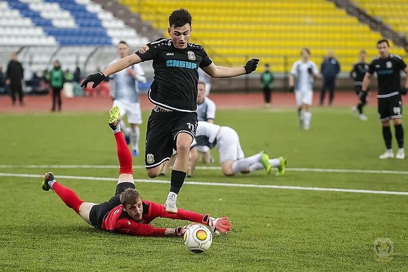 Фк тюмень-зенит 2-0. Фк тюмень 2012 год рождения. Фк енисей. Тюмень (футбольный клуб) матчи. Фк тюмень 2011.