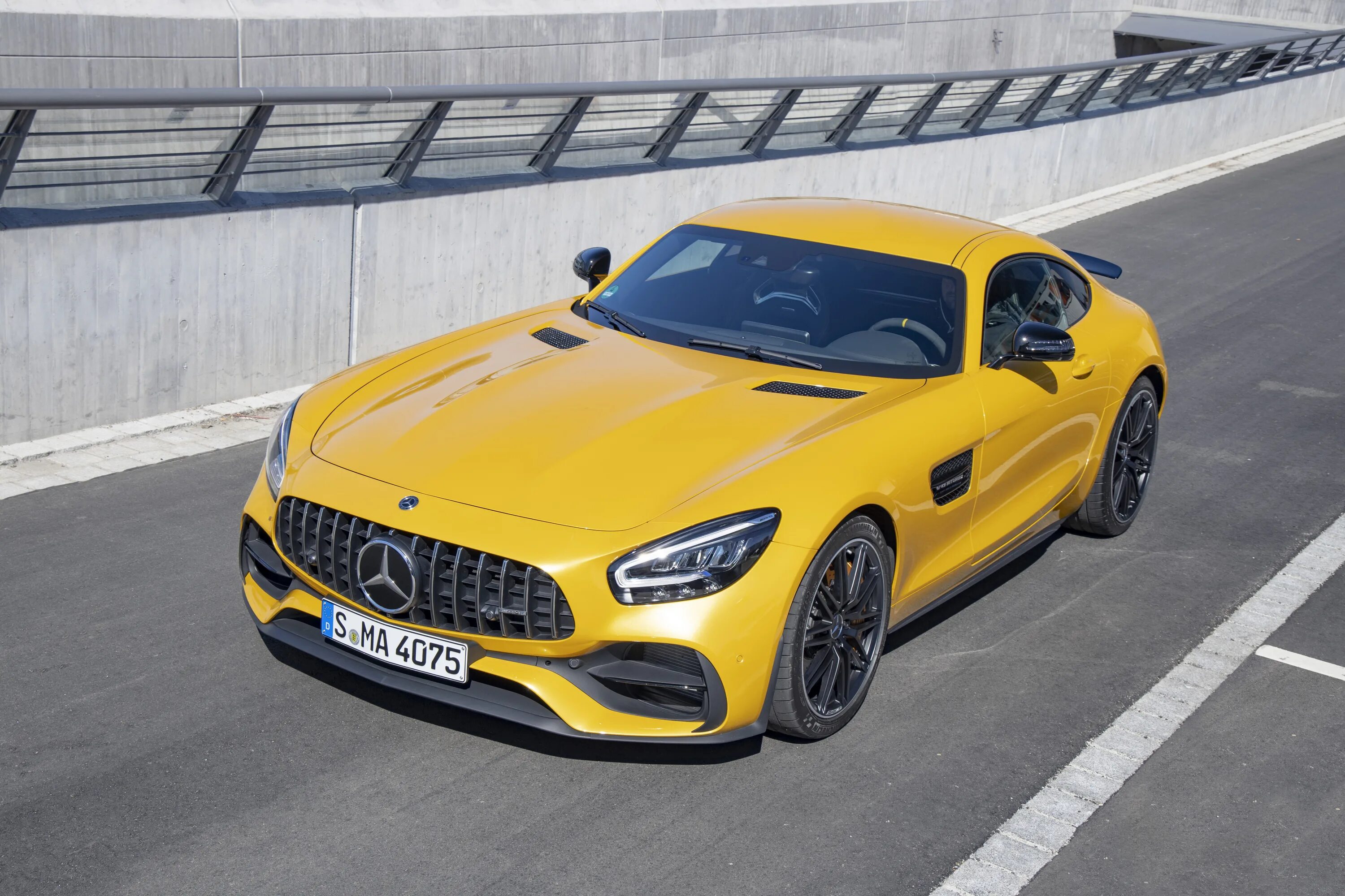 Мерседес Бенц АМГ ГТ. Мерседес Бенц АМГ ГТ 2020. Mercedes AMG gt Coupe. Мерседес АМГ gt s 2020. Мерседес gt s