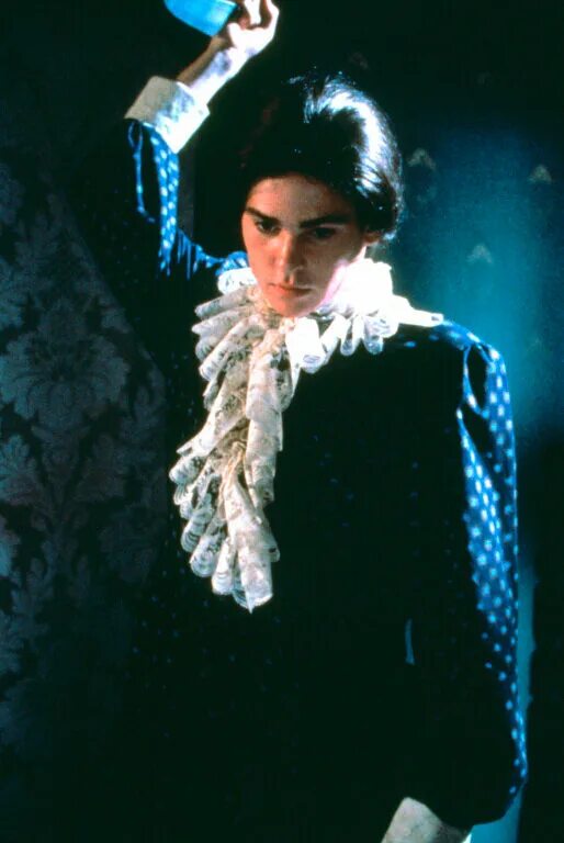 Psycho 4: the beginning, 1990 watch. си си эйч паундер сыны анархии. психо 4 начало оливия хасси.