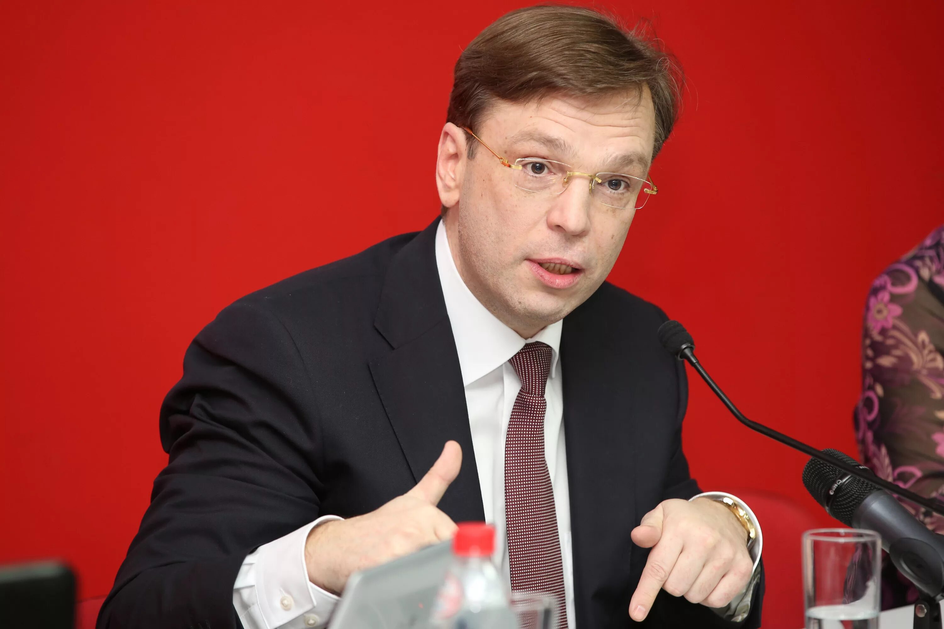 Никита кричевский фото. Никита кричевский на радио комсомольская правда. Никита кричевский экономист. Никита кричевский доктор экономических наук. Никита кричевский доктор экономических наук.