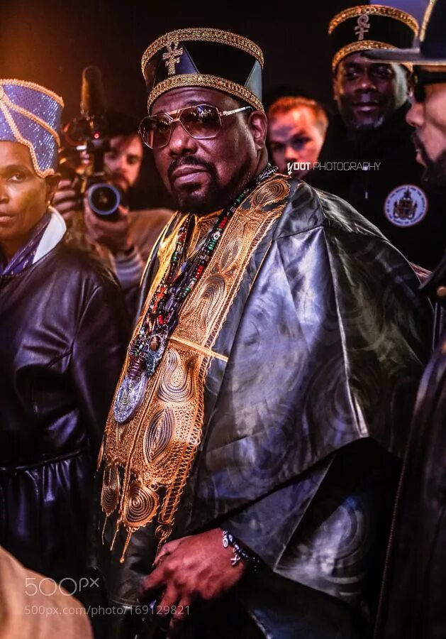 Африка Бамбата. DJ Африка Бамбата. Afrika Bambaataa о хип-хоп. Группа Африка Бамбаатаа. Africa bambaataa