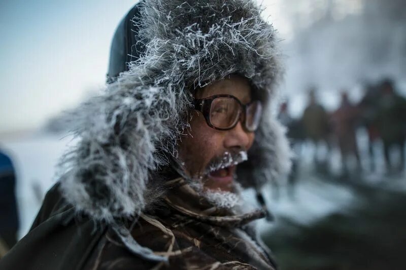 Зимние якутские очки. Насколько холодно в Швейцарии.