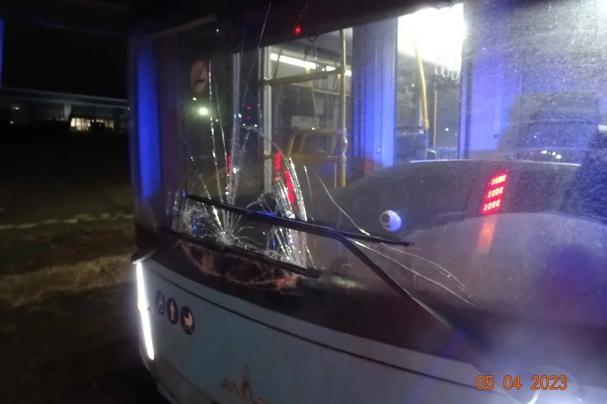 Автовокзал архангельск фото. Водители севера. Служебный автобус. Автобус. Автобус 31 архангельск цигломень.